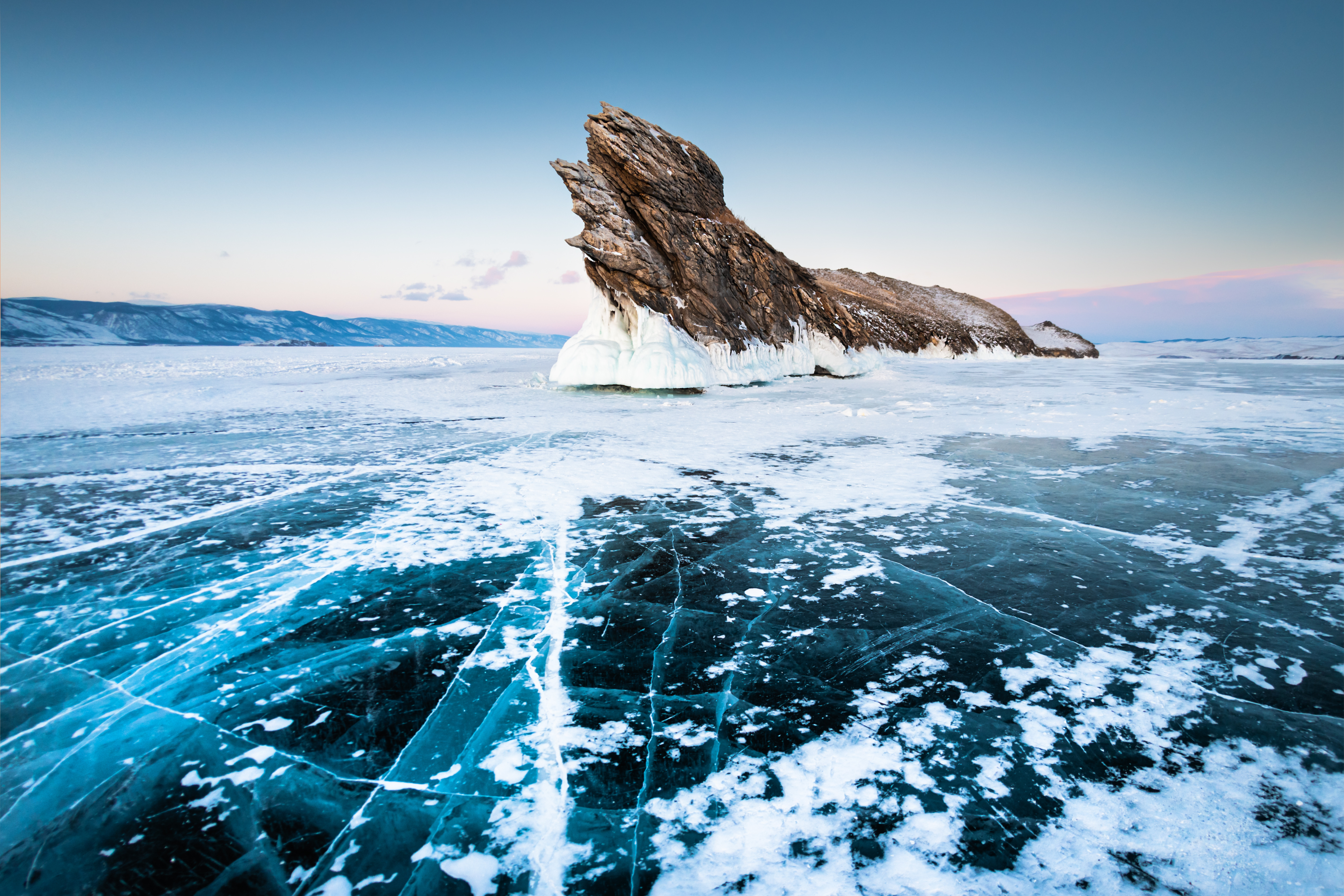 Море синее Байкал